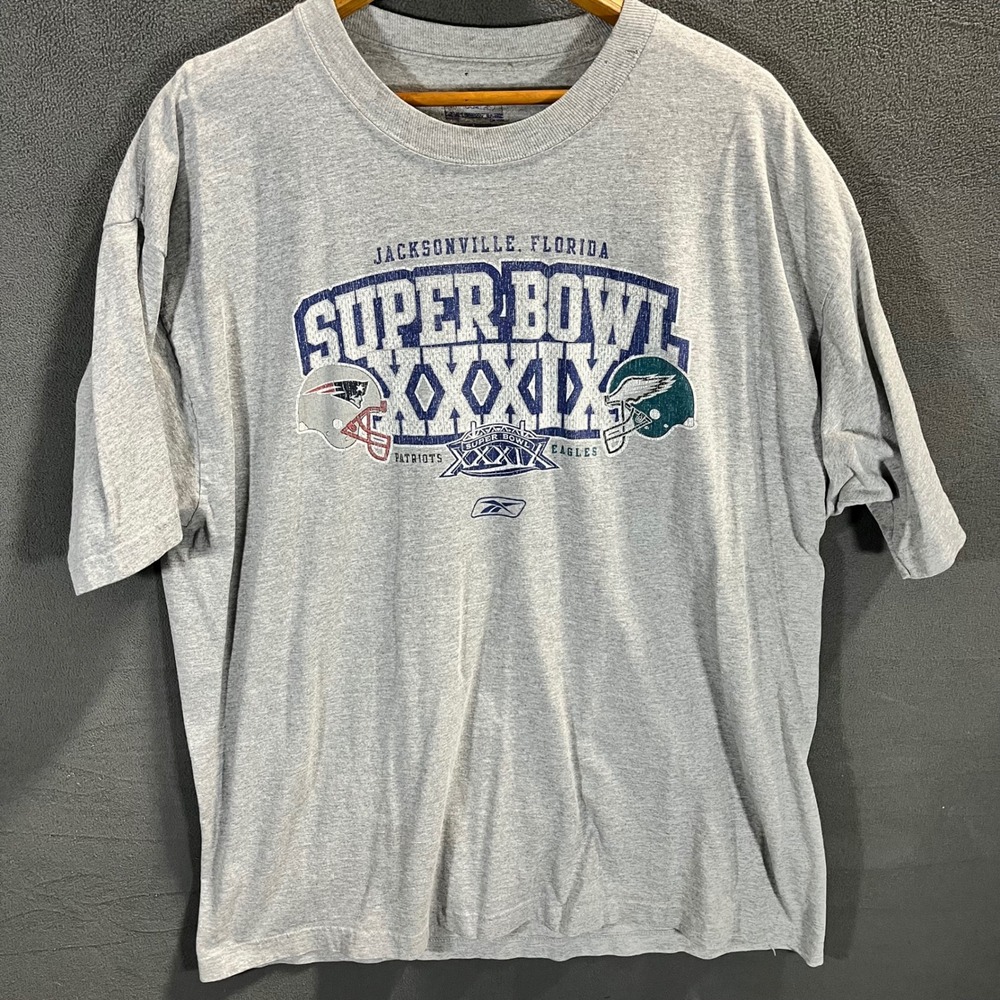 Vintage Reebok Super Bowl XXXIX Patriots vs Eagles T-Shirt Mens XL Gray NFL